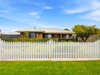21 Howard Street, Sale