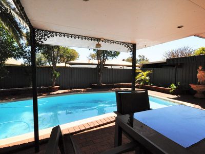 2 Kirrang Place, Newman