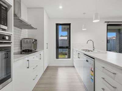 58 Deavan Drive, Shorewell Park