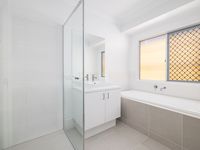 30 Tulip Tree Street, Park Ridge