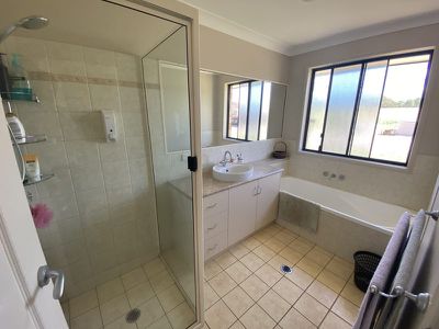 54 Trouts Road, Kingaroy