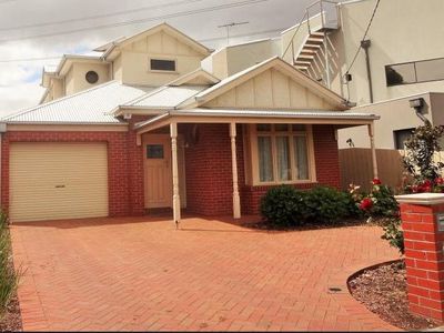 42 The Esplanade, Maribyrnong