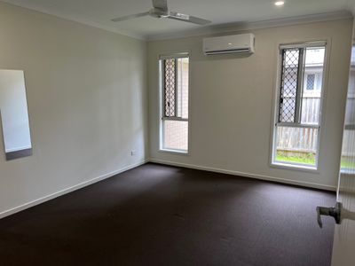 50 Grahams Road, Strathpine