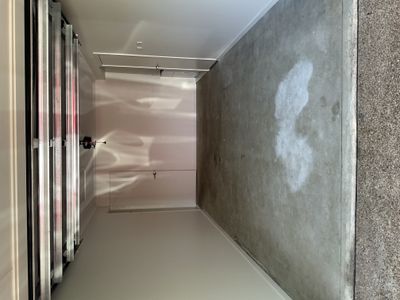 2 / 27 Sharp Crescent, Branyan