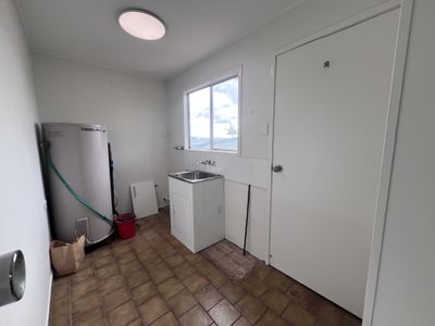 7 Twelfth Avenue, Atherton
