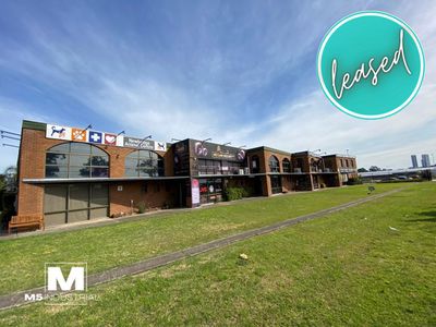 8 / 1 Field Close, Moorebank