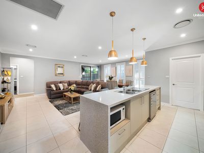 48 Oaklands Circuit, Gregory Hills