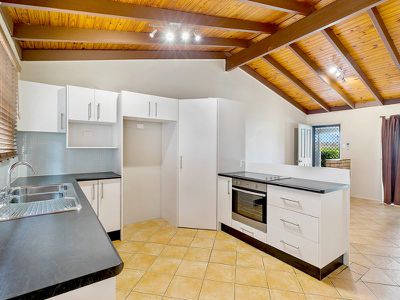 4 Ungaroo Street, Rochedale South
