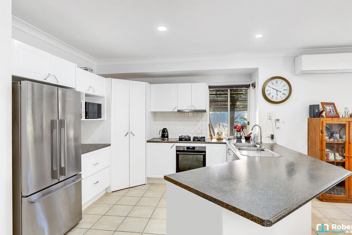 6 Bloodwood Place, Cooroibah