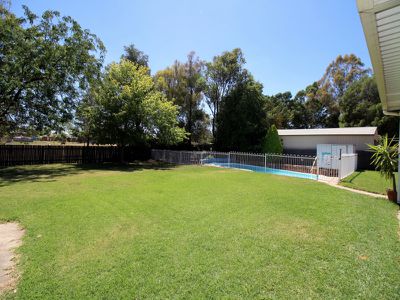 8 Landseer Street, Raglan