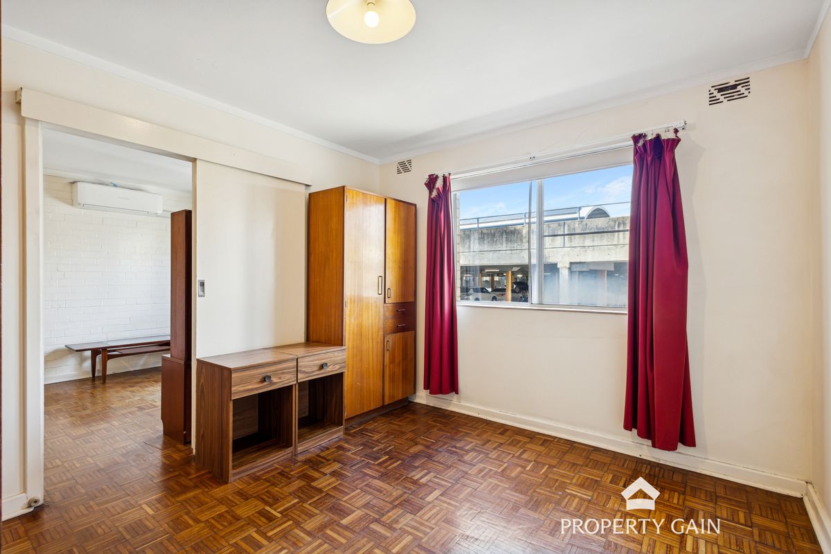 3 / 82 Broadway, Crawley