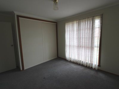 1 / 29 Coakley Crescent, Lovely Banks