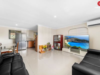 4 Underwood Street, Minto