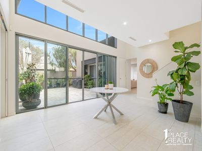 9 Cassowary Cres, Coodanup