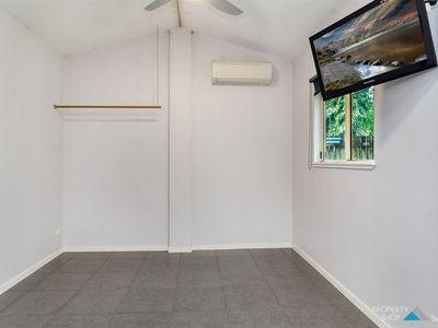 116 Pease Street, Manoora