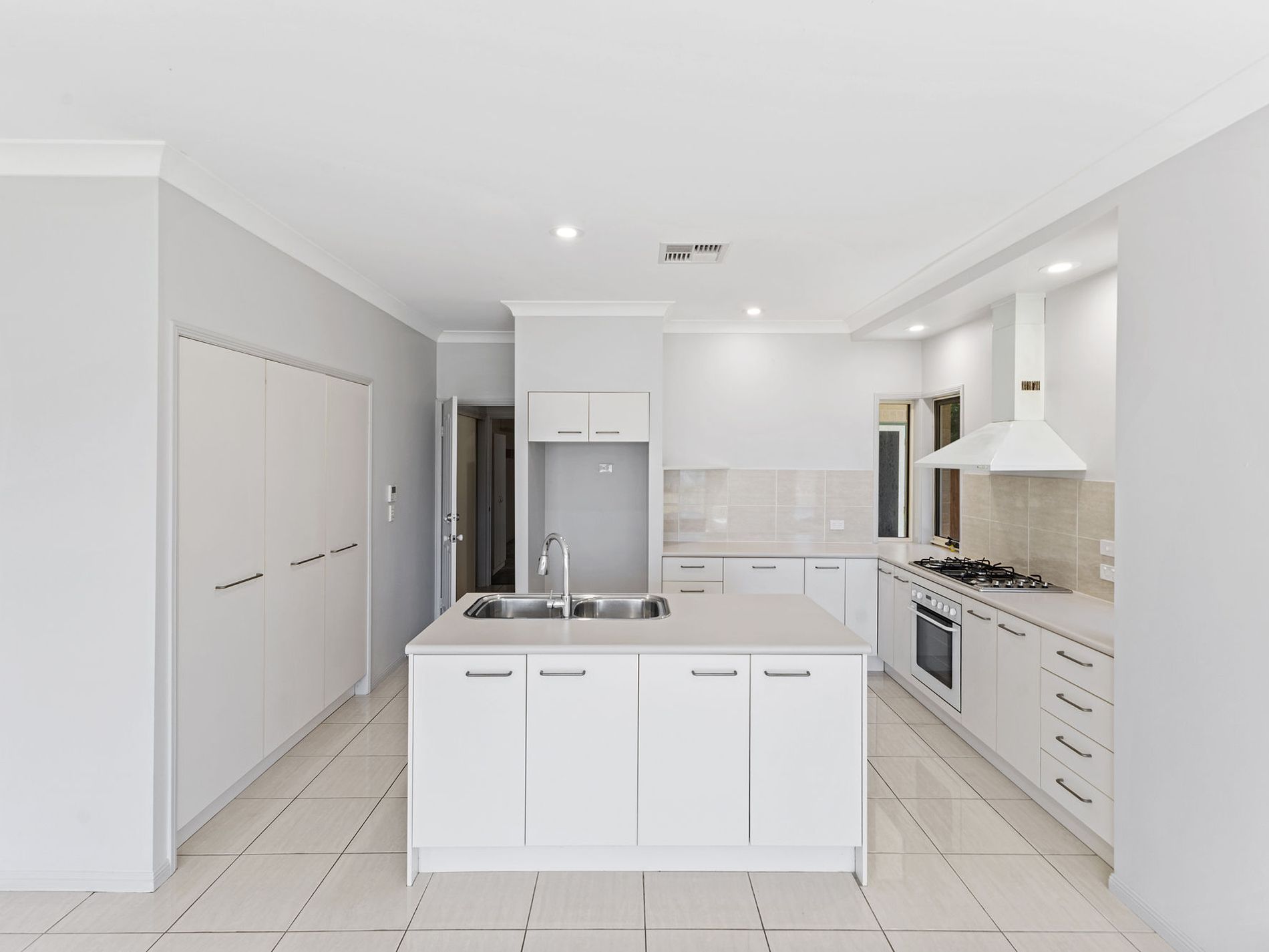 9 Mcgregor Terrace, Beachmere