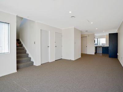 35 Stephen Avenue, Henderson