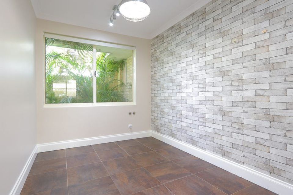15 Yindana Boulevard, Lakelands