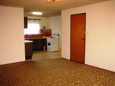 1 / 37 Pur Pur Ave, Lake Illawarra