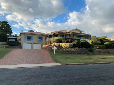 42 Adermann Drive, Kingaroy