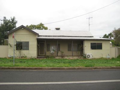 19 East Street, Dubbo