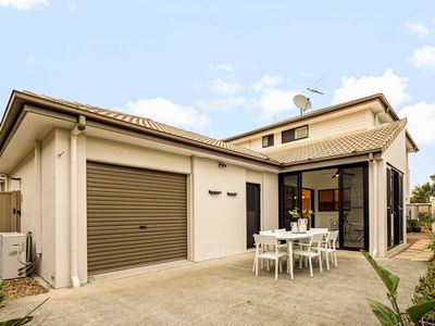 16 Hillcroft Place, Belmont
