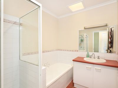 2 / 22 Radiata Drive, Maroochydore