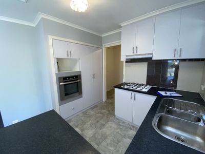 36 Spring Drive, Hoppers Crossing
