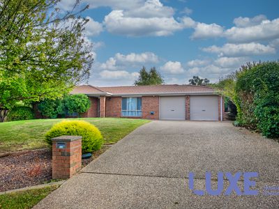 42 Woodfull Loop, Gordon