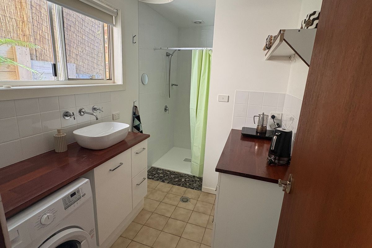 71 Lakes Boulevarde, Wooloweyah