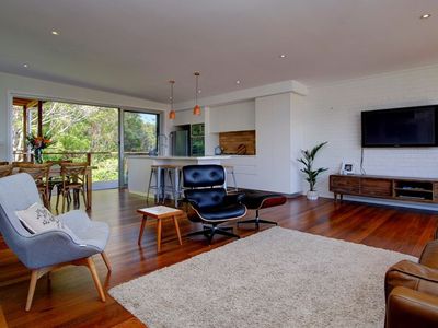 16 Stephen Street, Forster