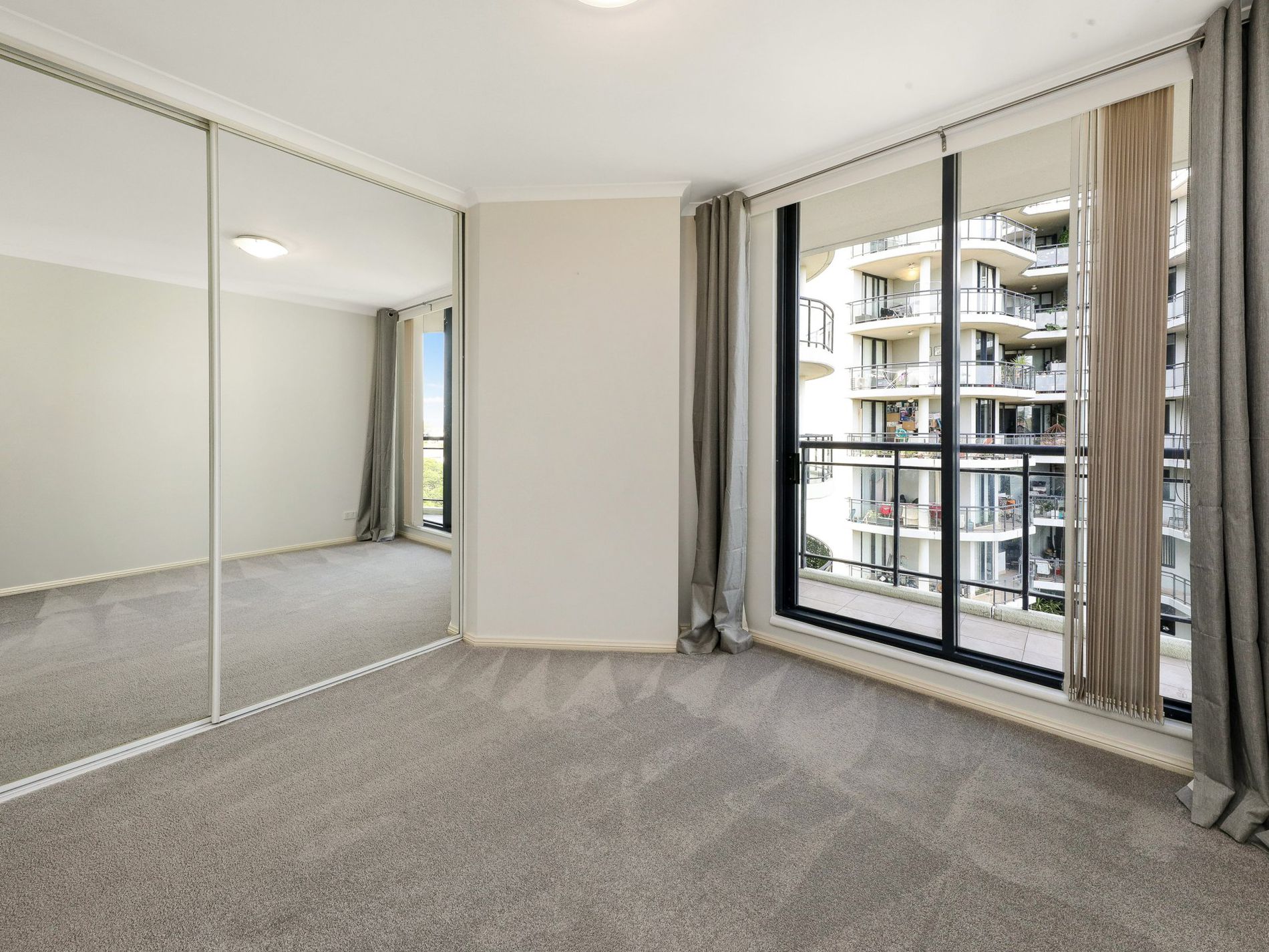 1010 / 3 Keats Avenue, Rockdale
