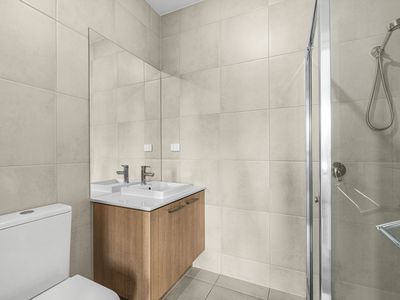 26 Graduation Parade, Taperoo