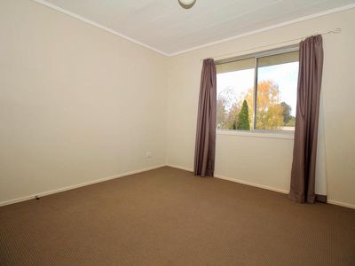 6 Euroka Place, Blayney