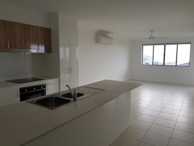 2 / 3 Ridge View Court, Nikenbah