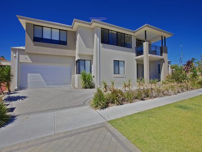 26 Weaponess Road, Scarborough