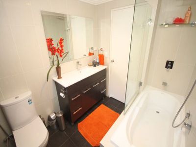 6 / 6 Clio Street, Wiley Park