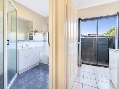 12 Kintore Place, Gunn