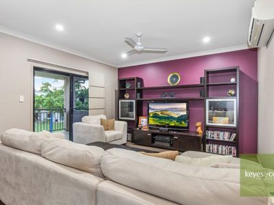 25 Sheerwater Parade, Douglas