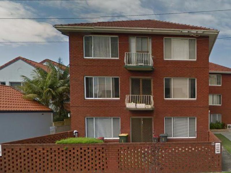 9 / 13 George Street, Wollongong