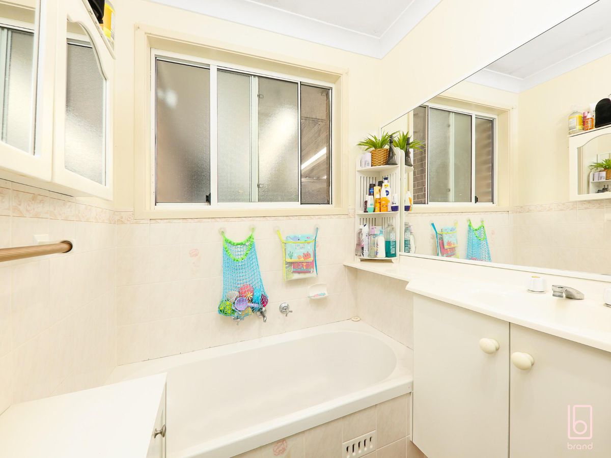 16 Wongala Avenue, Blue Haven