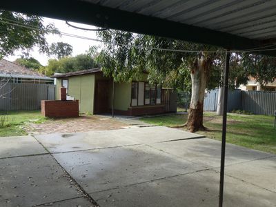 11 St Albans Rd, Nollamara
