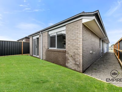 34 Viola Circuit, Clyde