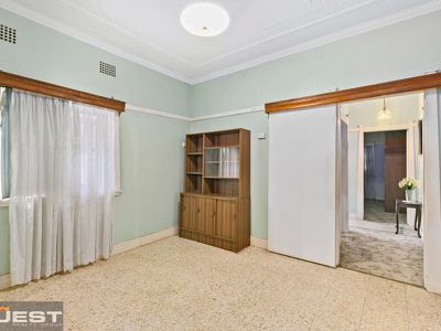 35 Reynolds Avenue, Bankstown