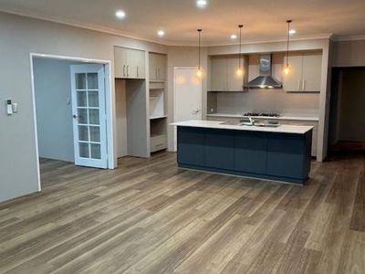 24 Conti Road, Tapping