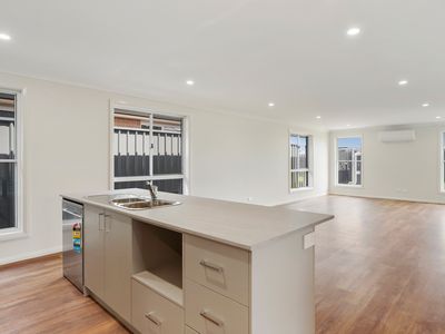 30 Violet Circuit, Dubbo