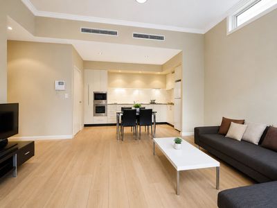 3 / 5 BAY DRIVE, Meadowbank