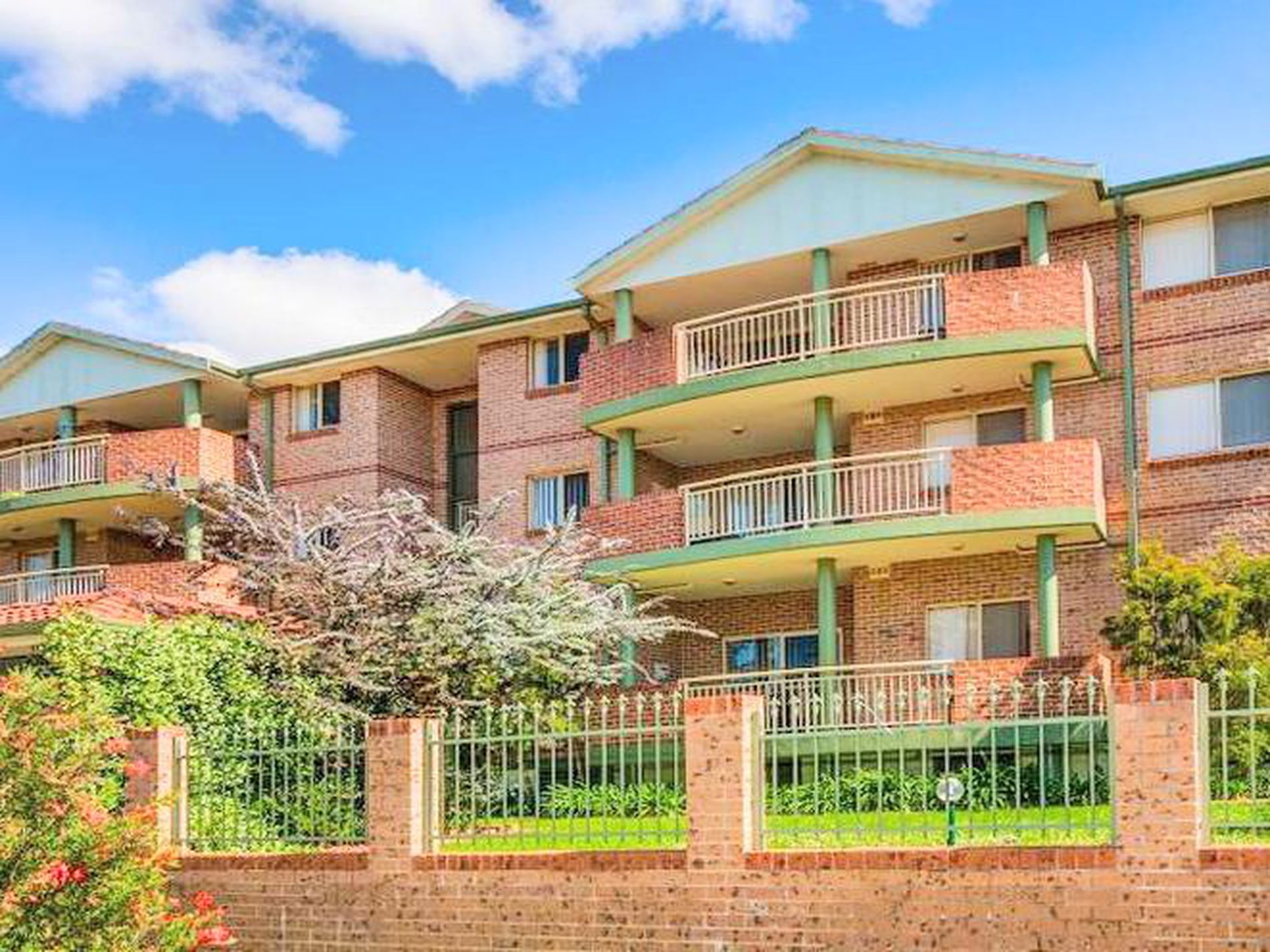 14 / 71 Railway Parade, Lakemba