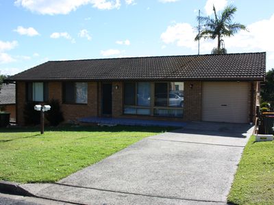 3B Bells Close, Forster