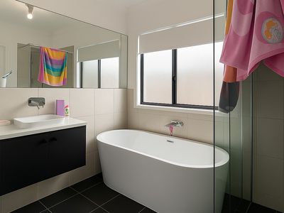 145 SUNBIRD DRIVE, Redbank Plains
